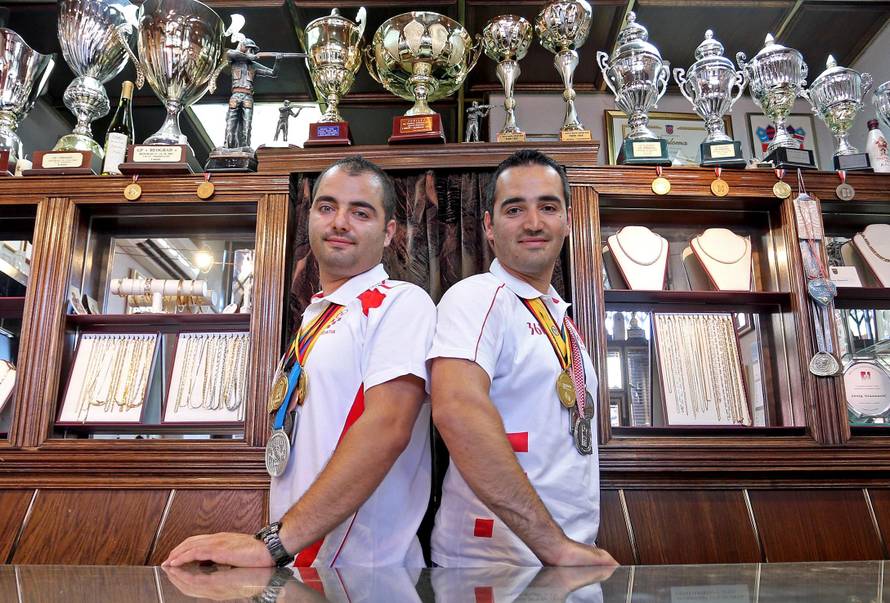 Braća Glasnović i Cernogoraz su svjetski prvaci u trapu!