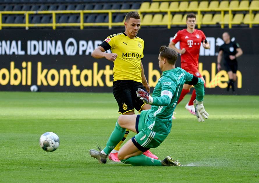 Bundesliga - Borussia Dortmund v Bayern Munich