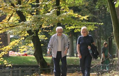 Umirovljenici: Ne možemo opet mi izvlačiti iz krize