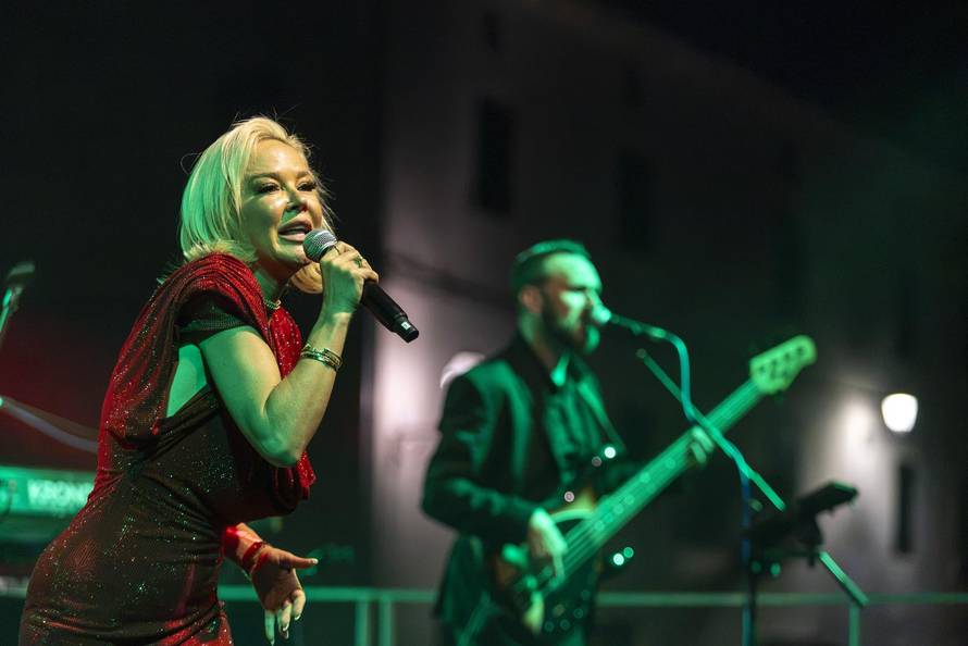 Maja Šuput održala koncert u Svetvinčentu