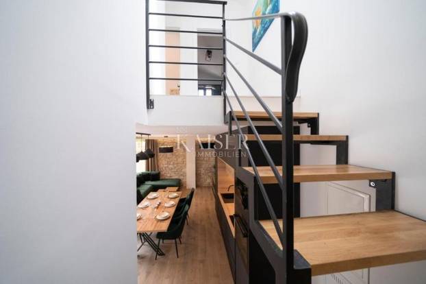 FOTO Ova vila sagrađena od kamena starog 120 godina, a cijena je prava sitnica