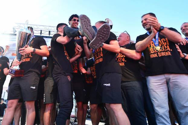 Šibenik: Sve?ani do?ek nogometaša Šibenika nakon povratka u Supersport HNL