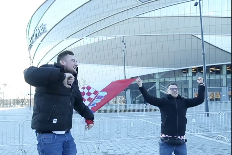 Hrvatski navijači stigli ispred MVM Arene u Budimpešti na današnju utakmicu
