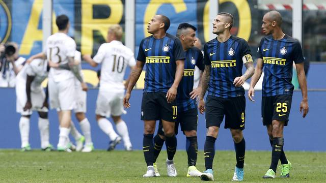 Football Soccer - Inter Milan v AC Milan - Italian Serie A