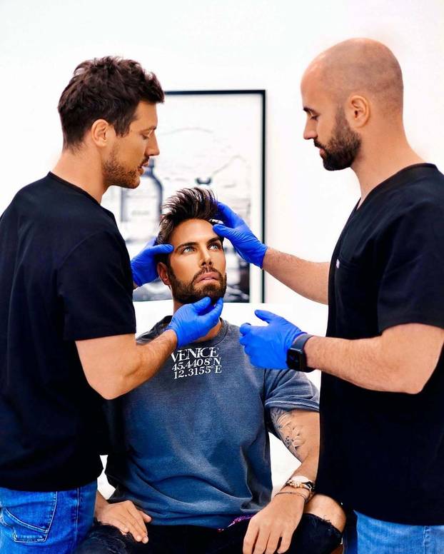 FOTO Hit liječnik: Hrvatice hrle estetskom kirurgu iz Zagreba