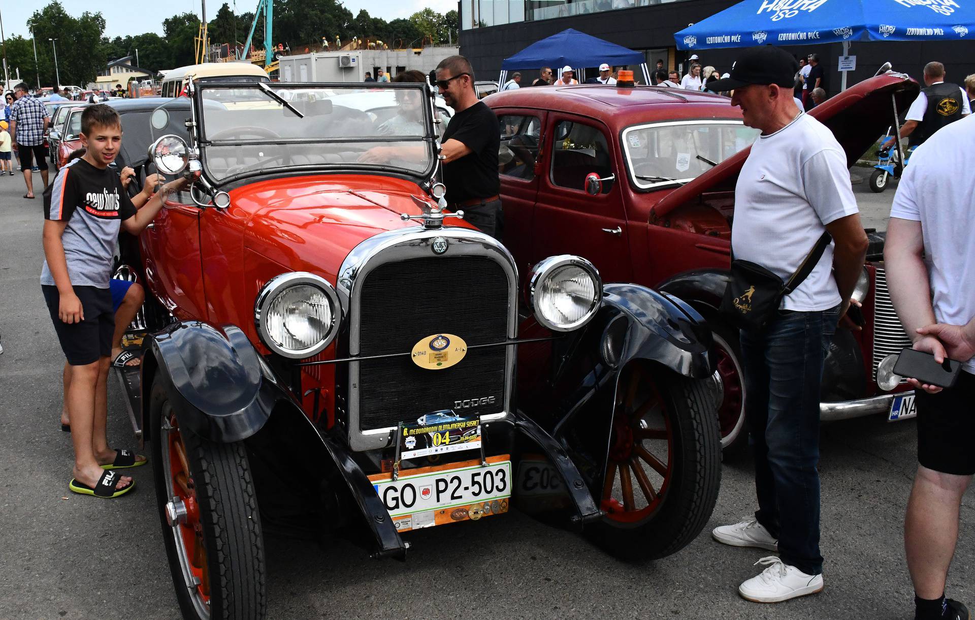 Šesti Međunarodni oldtimer susret u Slavonskom Brodu