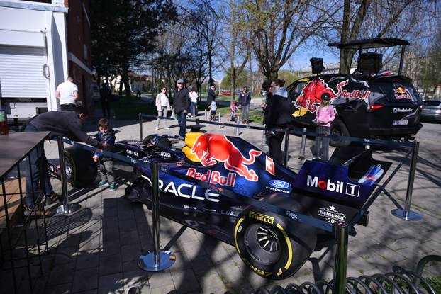 FOTO Verstappen u Španskom? Ipak ne, ali tu je njegova jurilica