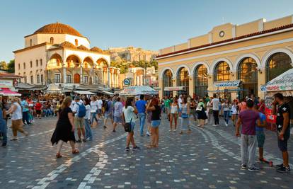 Turisti mogu u Grčku ako su se cijepili ili imaju negativan nalaz