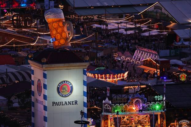 Oktoberfest opens in Munich