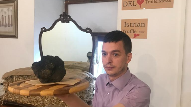 Crni tartuf kapitalac pronađen u Istri: Težak je gotovo pola kile!