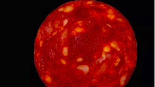 Francuski znanstvenik snimio komad kobasice pa tvrdio kako je to zvijezda najbliža Suncu