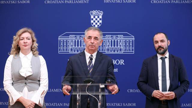 Zagreb: SDSS o pravu na ćirilicu