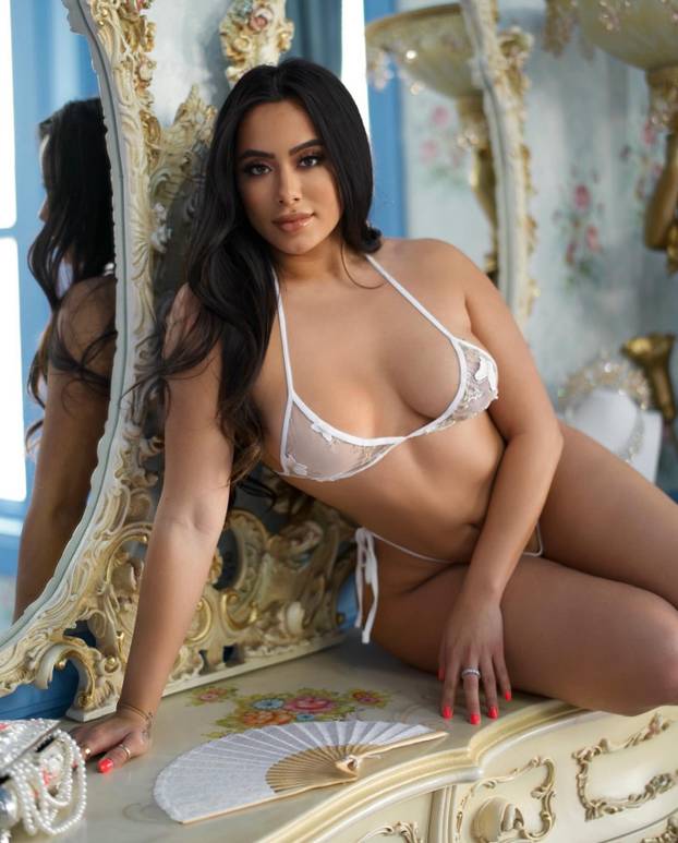 FOTO 'Prirodno sam oblikovala stražnjicu i dobro zarađujem. Nitko ne vjeruje da je prava'