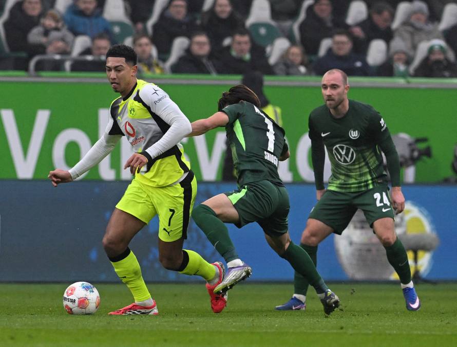 Bundesliga - VfL Wolfsburg v Borussia Dortmund