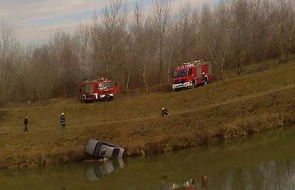 Ukrali mu Opel, potrošili gorivo i gurnuli ga u kanal