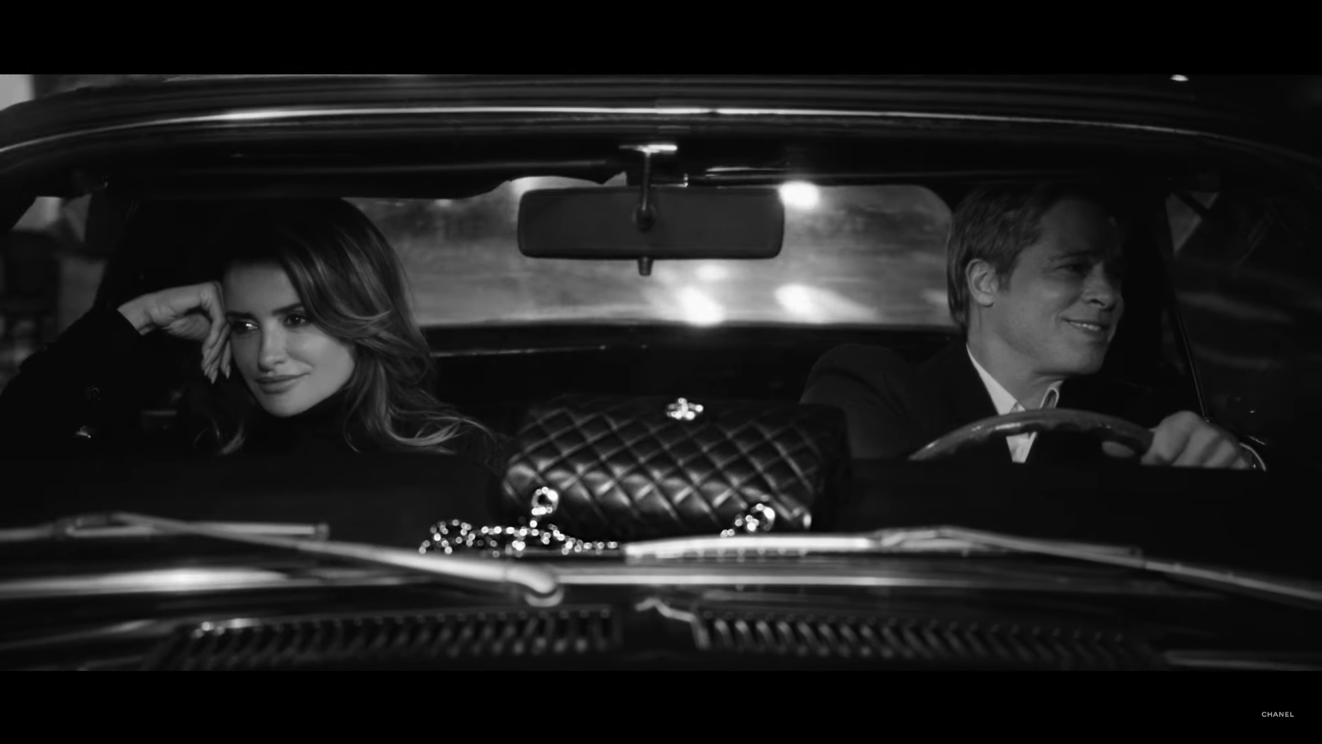 Brad Pitt i Penelope Cruz skupa su zablistali u novoj reklami: 'Trebali bi film snimiti zajedno'