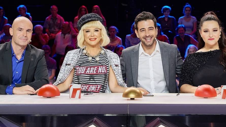 Prije 12 godina: Šuput plesala oko Bilmana pa 'pao poljubac'