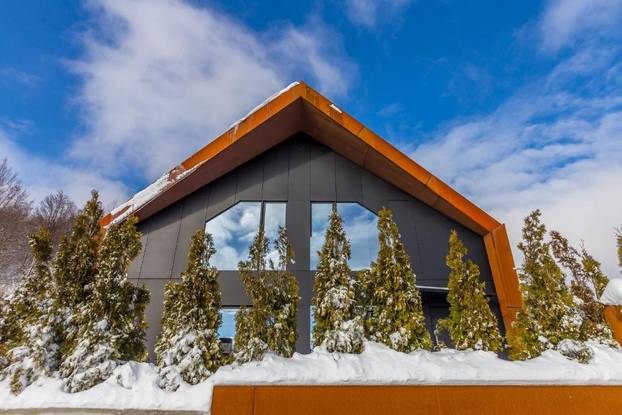 FOTO Luksuz u Gorskom kotaru: Planinska kuća koja mami na bijeg u svim godišnjim dobima