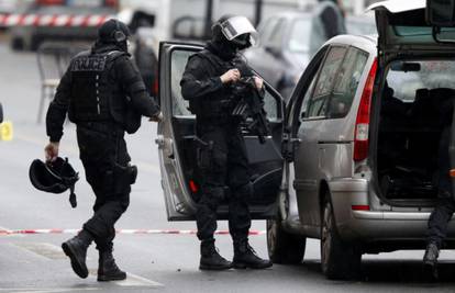 U južnom Parizu eksplodirao automobil, nema ozlijeđenih 