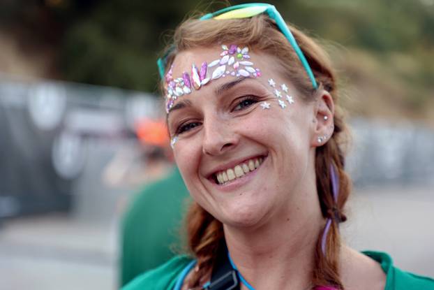 Split: Okupljanje posjetitelja prije otvaranja 10. Ultra Europe festivala