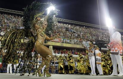 Zbog širenja omikrona otkazali karnevalsku povorku u Rio de Janeiru drugu godinu za redom