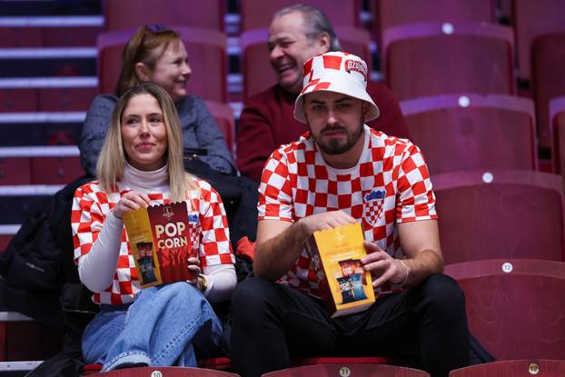 Malmo: Navijači na tribinama prije utakmice Hrvatske protiv Slovenije u drugom krugu EHF Europskog prvenstva