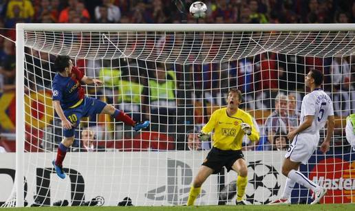 Legenda se vraća na gol: Van der Sar (45) će opet braniti