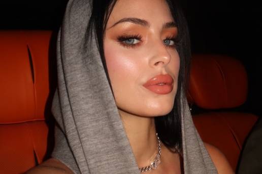 FOTO Nenadmašno lijepa: Odrasla sam u teškim uvjetima, a sad zarađujem bogatstvo