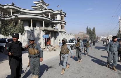 Afganistan: 9 ljudi poginulo u napadu bombaša samoubojice