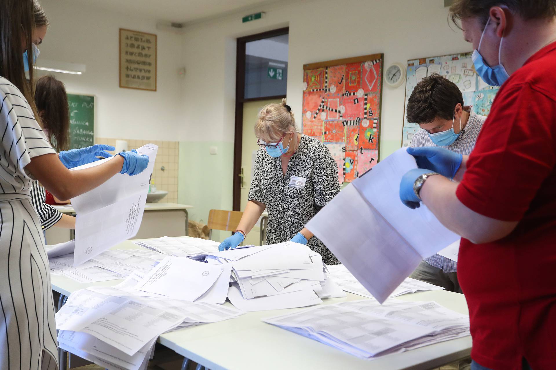 Spremite se za biralište: Evo što vas sve tamo čeka dok birate lokalne šerife u vrijeme korone