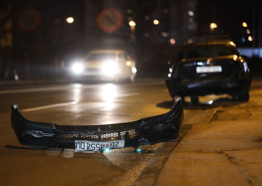 Zagreb: Dvije osobe ozlijeÄene u lanÄanom sudaru tri autoobila u Ilici
