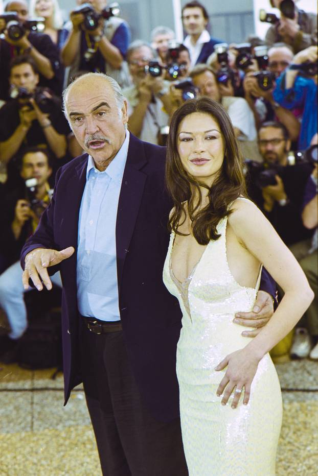 FOTO Godine su samo broj? Ove zvijezde ne mare, između nekih parova je čak 30 godina razlike