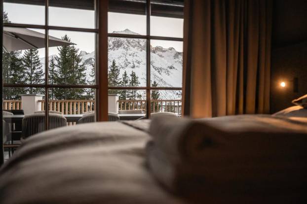 FOTO Ovdje zima izgleda kao iz bajke: Alpski resort u kojem s terase uskačete ravno na skije