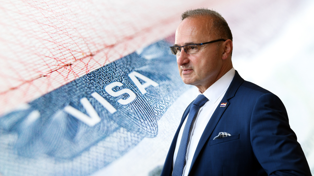 SAD ukida vize za Hrvate. Grlić Radman: 'To je novo priznanje'