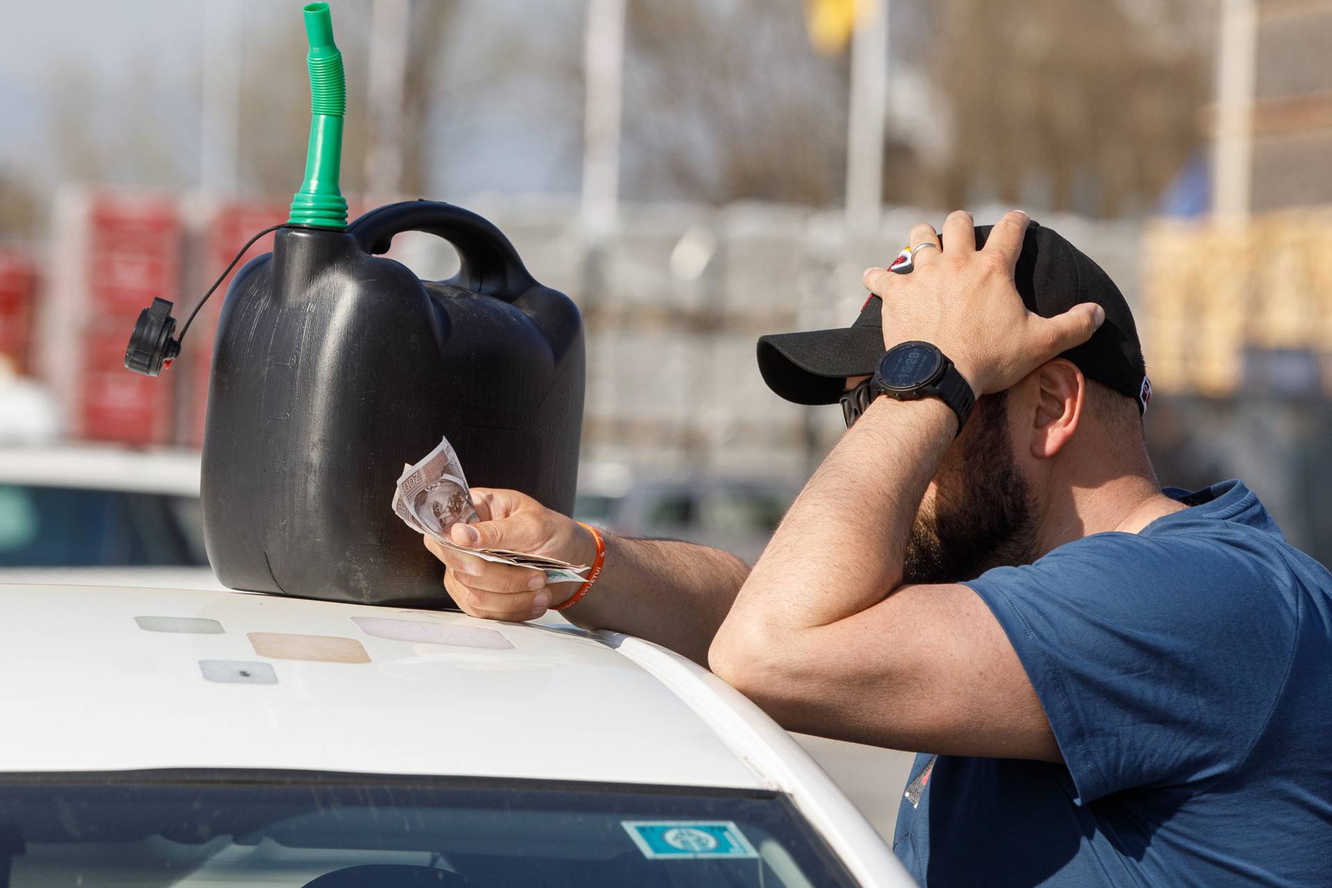 FOTO Ovo su nove cijene goriva: Benzin poskupio, dizel jeftiniji