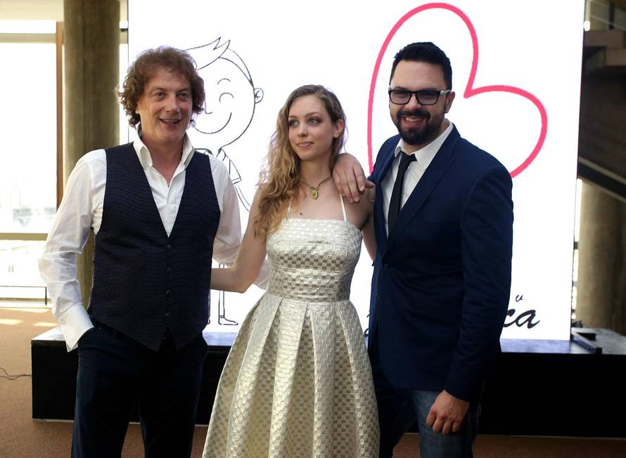 ARHIVA - 2016. Zagreb: Petar Grašo uz Hanu Hulji? predstavio svoj novi singl Srce za vodi?a