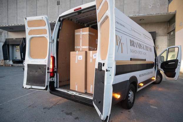 Zagreb: Krenula isporuka humanitarne pomoći stanovništvu BiH