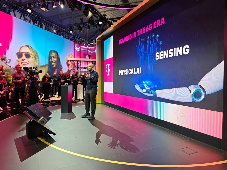 DT zatvara rupe u signalu u Europi uz pomoć Starlinkove satelitske veze na mobitelima