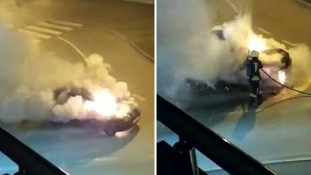VIDEO Automobil mu se zapalio u vožnji: 'Vatra je bila ogromna'