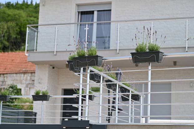 FOTO Moderne spavaće sobe, grijani bazen, jacuzzi: Evo kako izgleda vila Nede Ukraden...