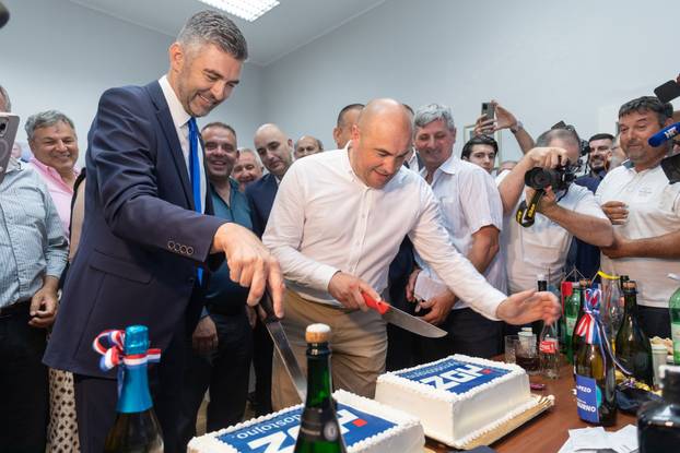 Dubrovnik: Doček izbornih rezultata u stožeru HDZ-a