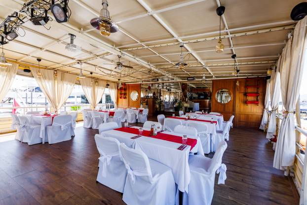 FOTO Zavirite u prvi brod-hotel u Hrvatskoj: Noćenje na ovom brodu u Rijeci ima posebnu čar