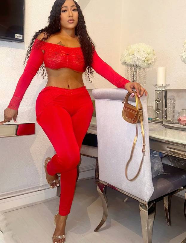 FOTO Opsjednuta estetskim operacijama: 'Želim imati stražnjicu poput Nicki Minay!'