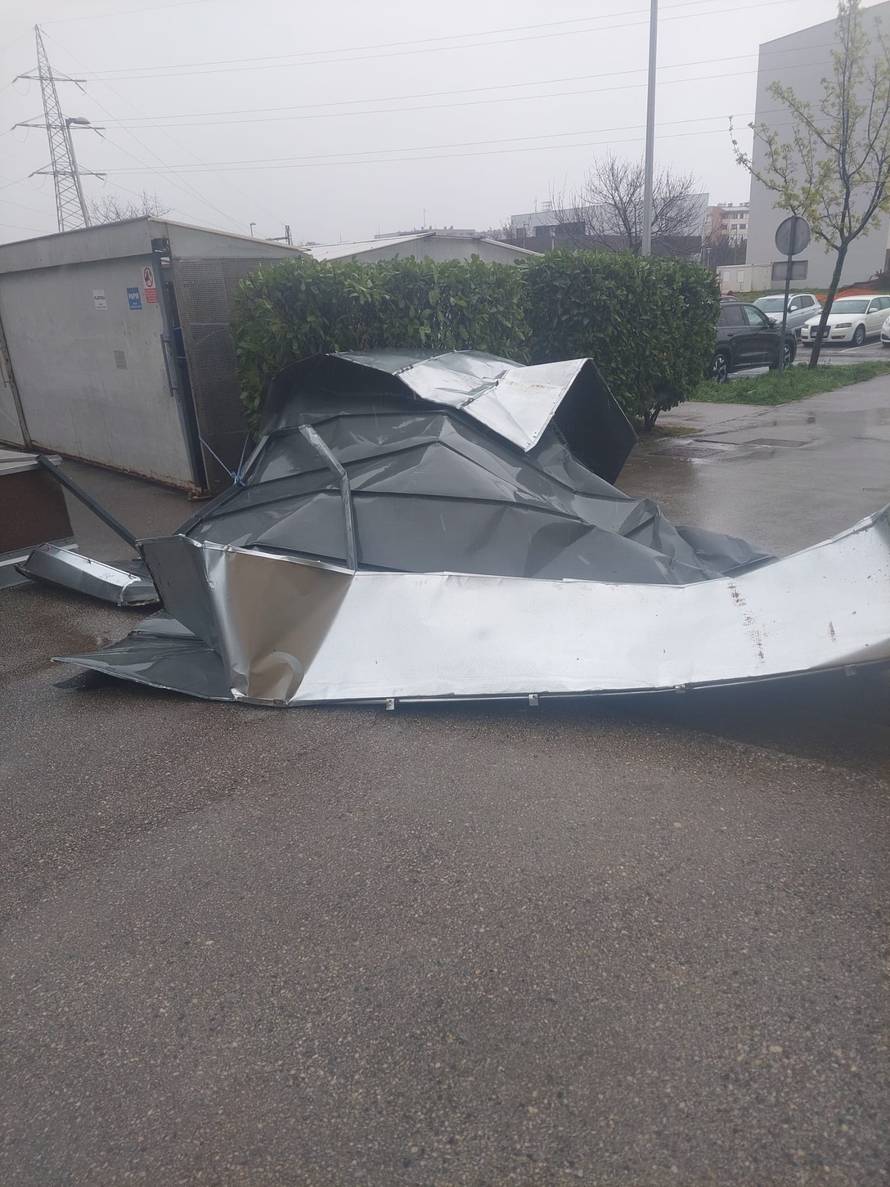 Evo koliko su vatrogasci imali intervencija zbog oluje