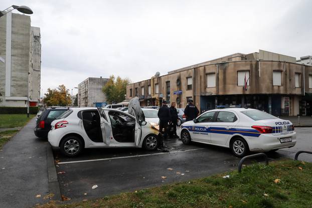 Zagreb. Automobil u Gajnicama se zapalio pa dva puta eksplodirao