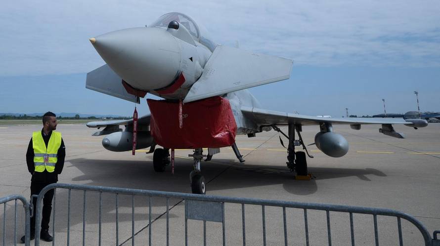 U Velikoj Gorici održava se AIRVG2025 - Zrakoplovni dan