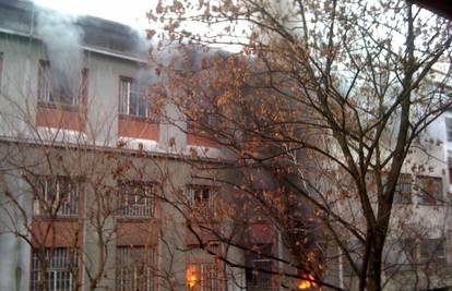Zapalila se tvornica Nada Dimić, nitko nije ozlijeđen