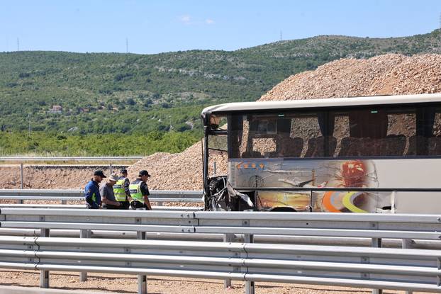 Sudar dva autobusa na A1 u blizini izlaza Vučevica u smjeru Zagreba