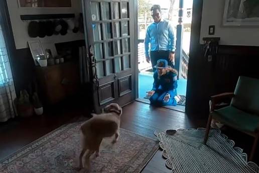 DIRLJIV VIDEO Evo kako je pas do&ccaron;ekao astronautkinju NASA-e