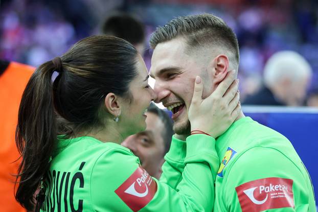 Zagreb: Slavlje rukometaša Hrvatske nakon pobjede nad Francuskom i prolaska u finale Svjetskog prvenstva